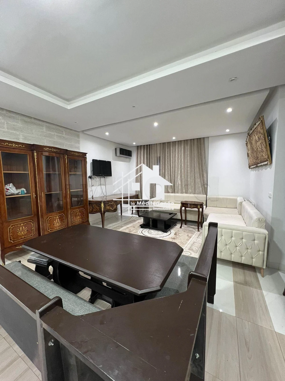 A louer appartement S+3 meublé au Bardo