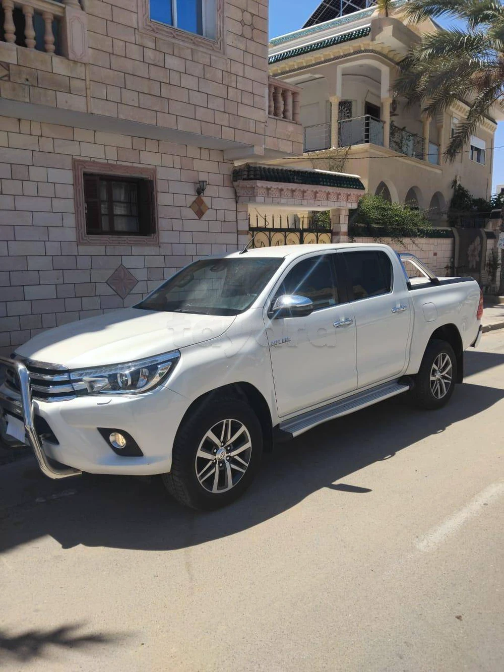 Carte voiture Toyota Hilux