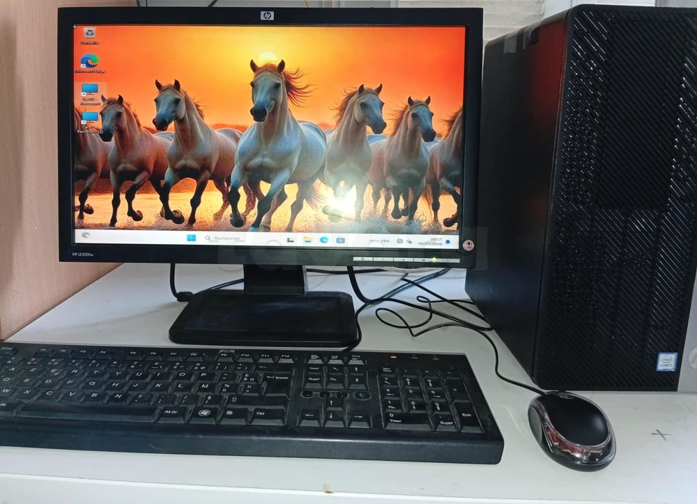 PC Bureau HP ProDesk Complet / Intel Core i3-8éme / 8 Go RAM / Disque 500 Go