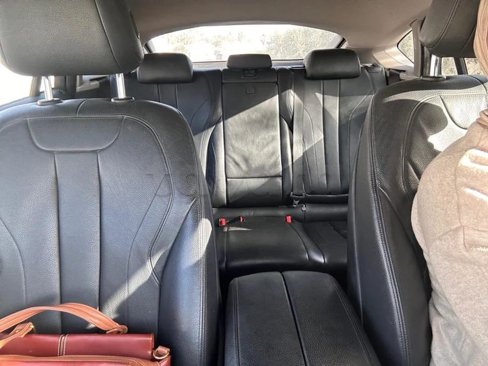 Carte voiture BMW X6