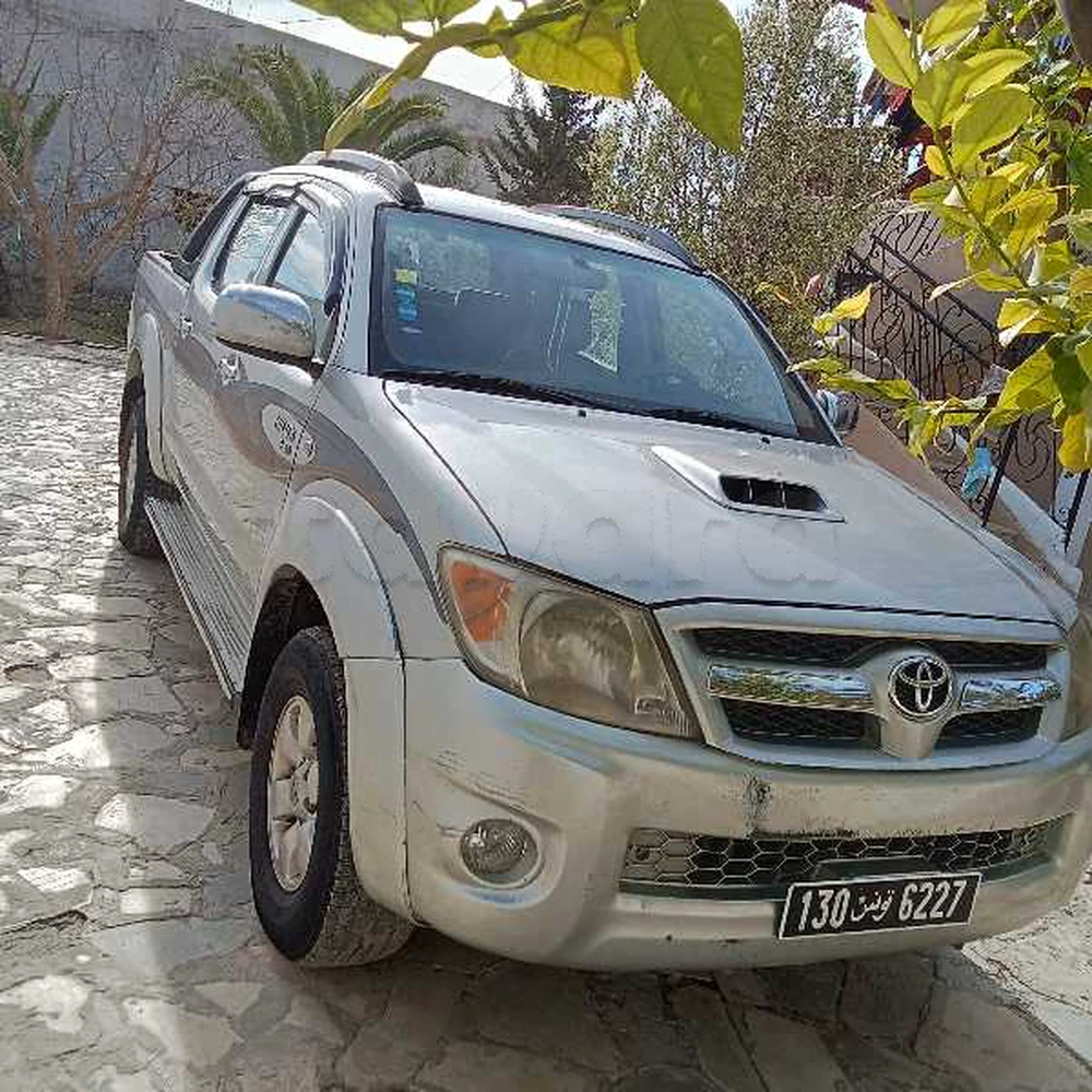 Carte voiture Toyota Hilux