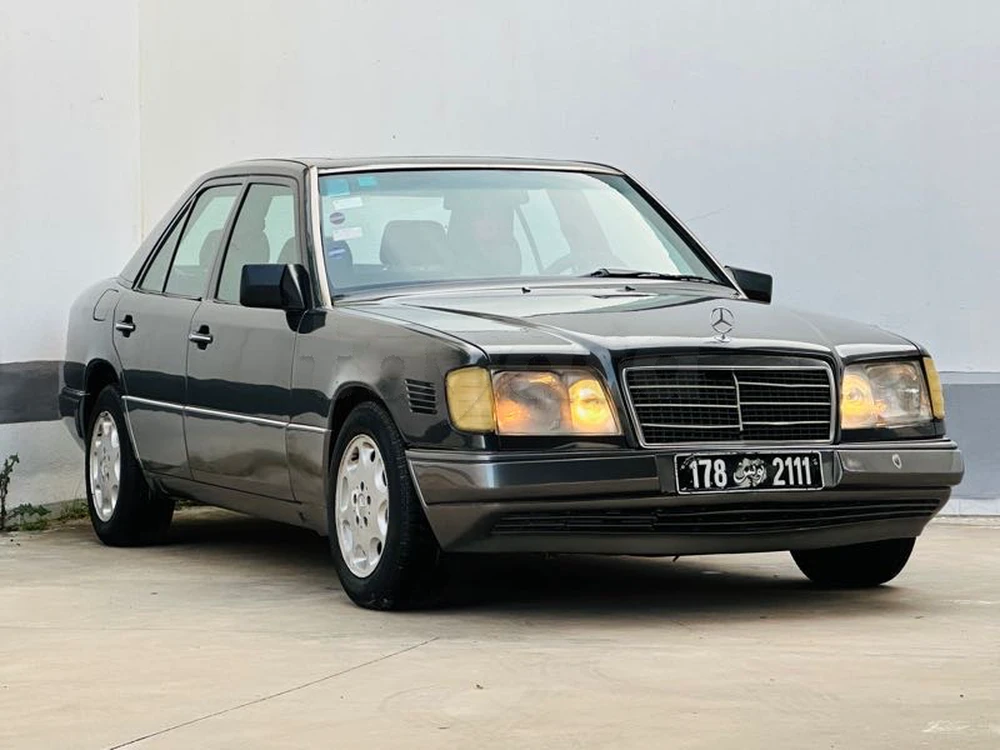 Mercedes-Benz 250
