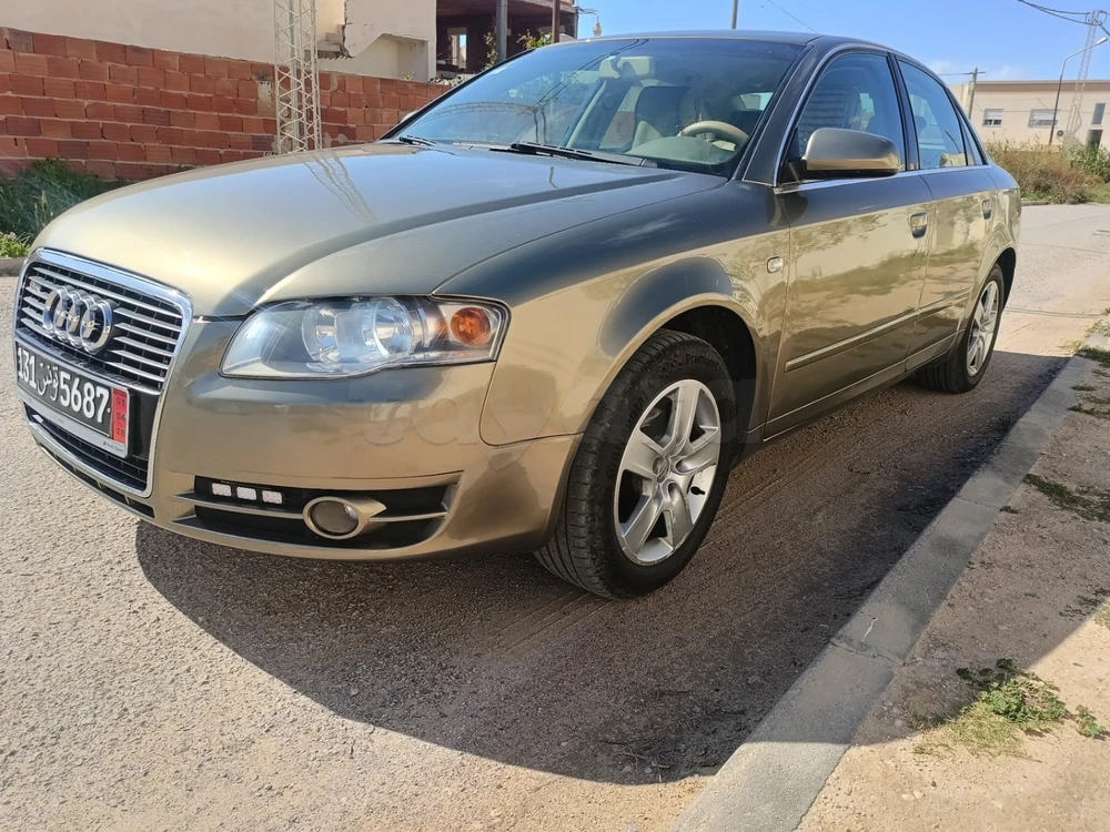 Carte voiture Audi A4