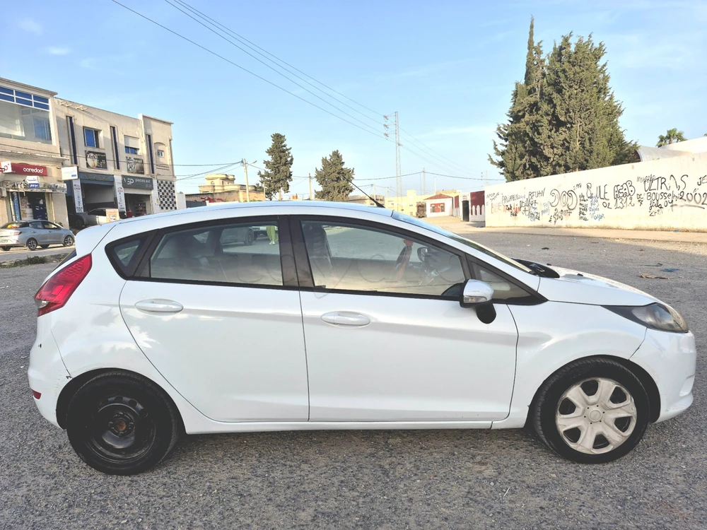 Carte voiture Ford Fiesta