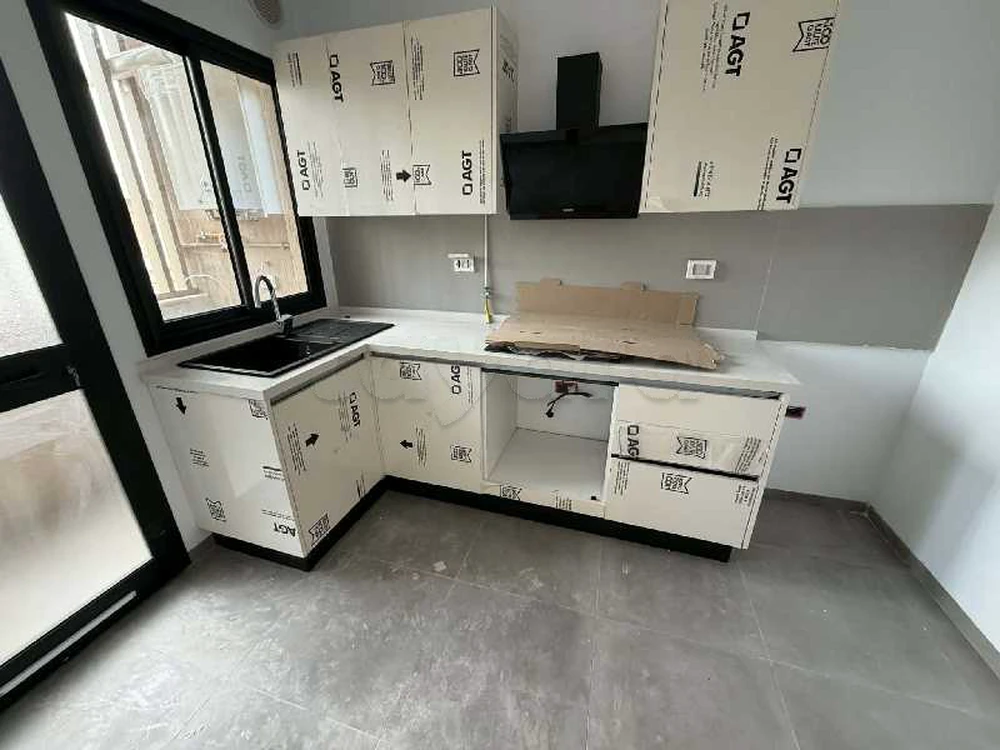 ENNKHILETE - ARIANA: APPARTEMENT S+2 NEUF A LOUER