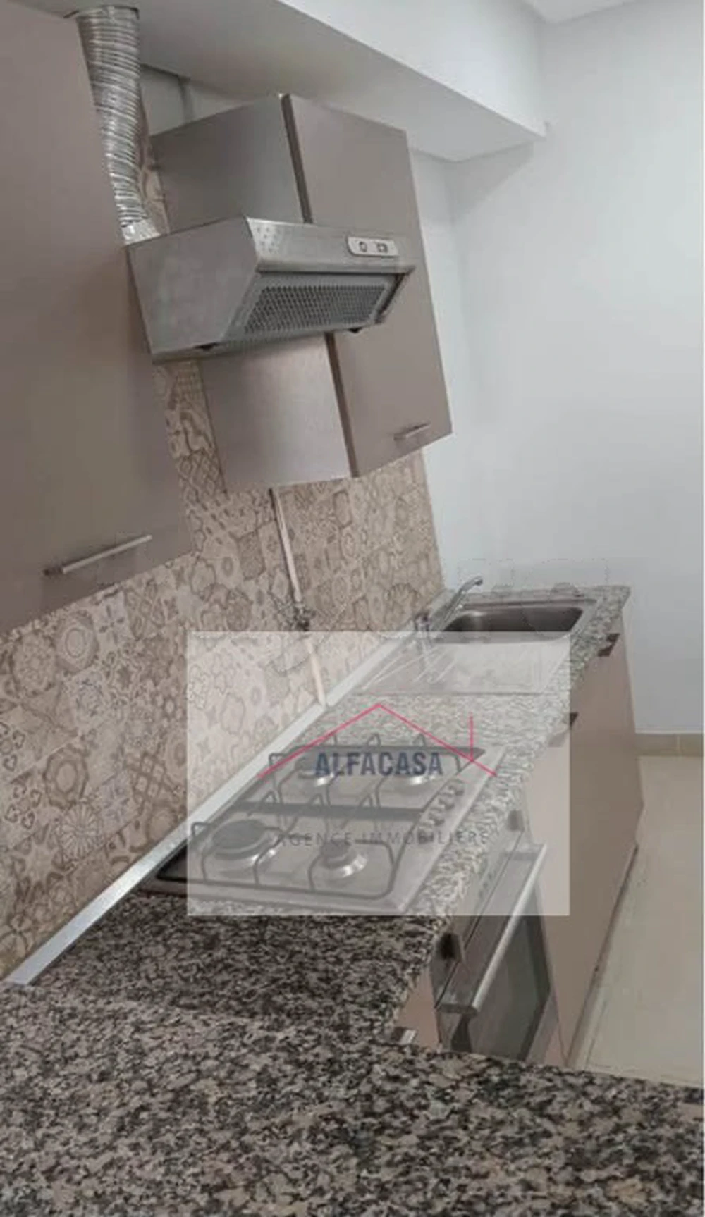À LOUER UN APPARTEMENT S+1 HAUT STANDING A LA SOUKRA .