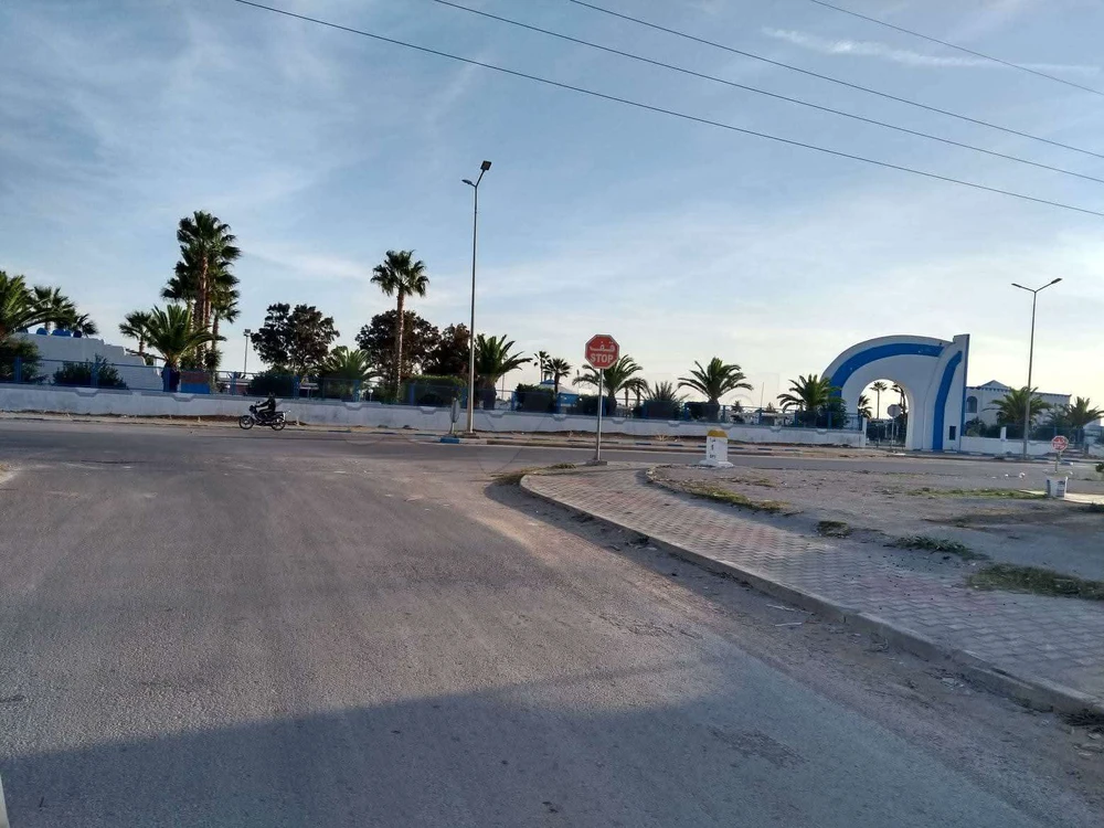 🏡 À VENDRE – TERRAIN À BÂTIR À HERGLA Madfoun