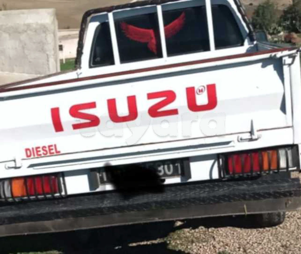Carte voiture Isuzu D-Max