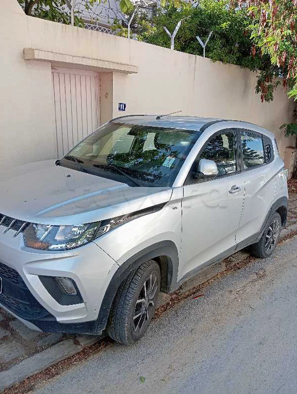 Carte voiture Mahindra Hover