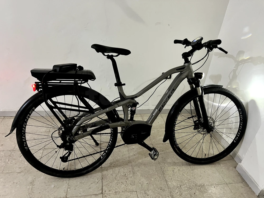 Forsa Enduro Electrique Flyer moteur Bosch avec son chargeur Bosch , autonomie maximale 80km