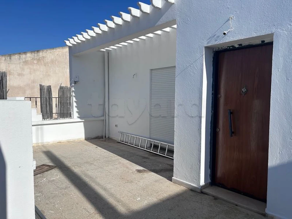 Appartement S+2 avec terrasse a louer