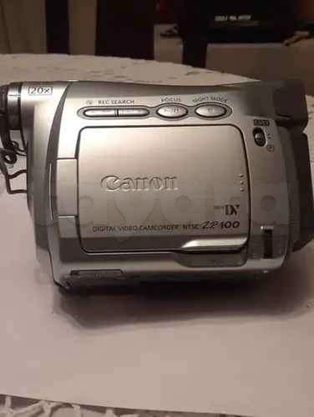 Canon ZR10 2.5" TFT Color LCD Display MiniDV Digital Video Camcorder