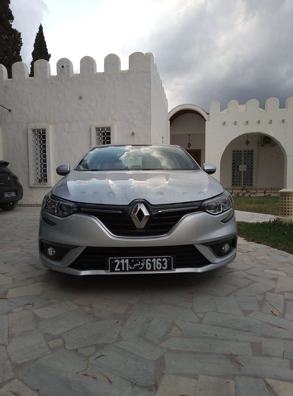 Megane sedan 1er main