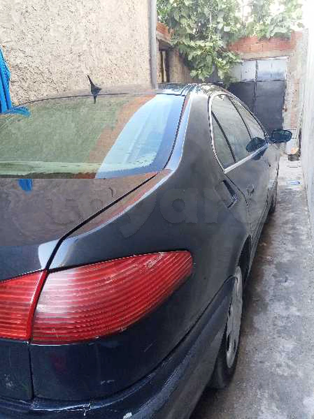 Peugeot 607