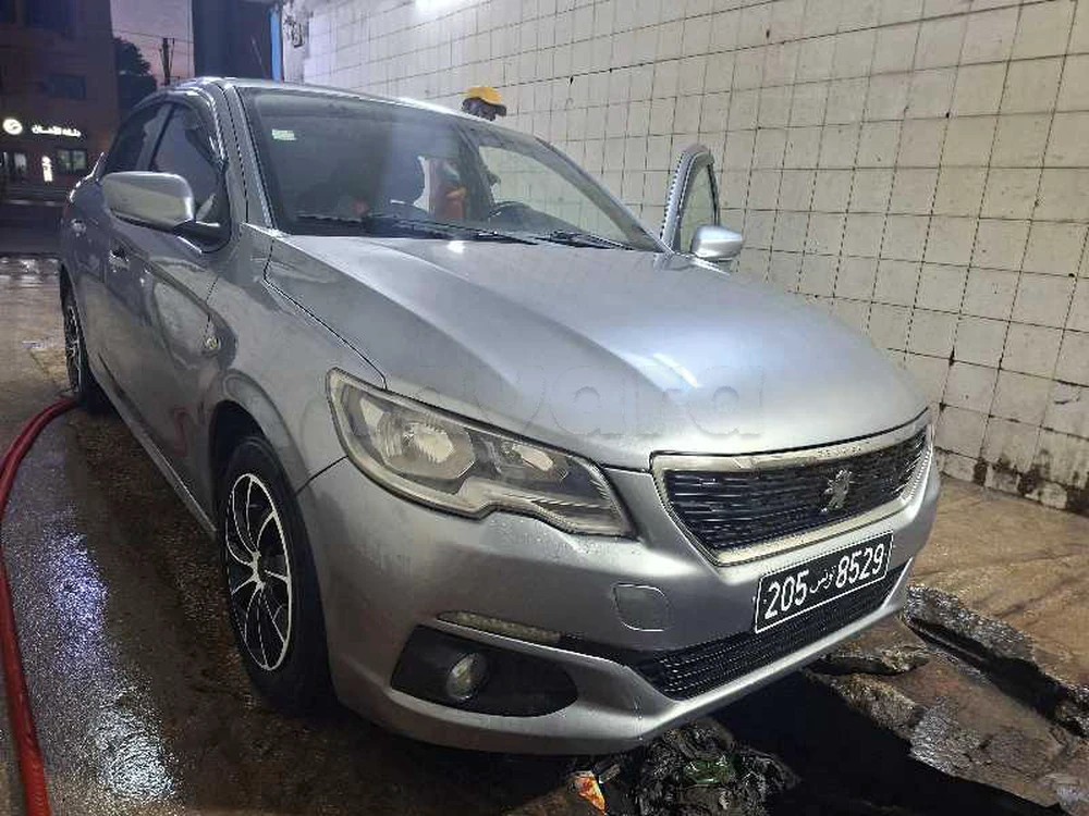 Peugeot 301