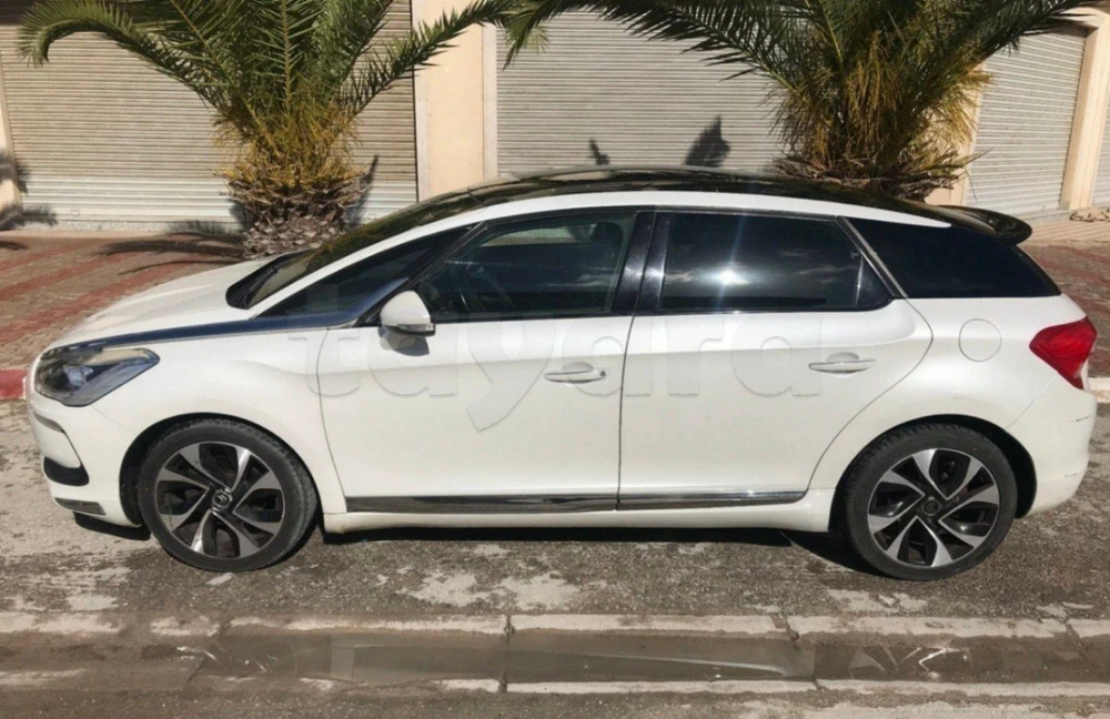 Carte voiture Citroen DS5