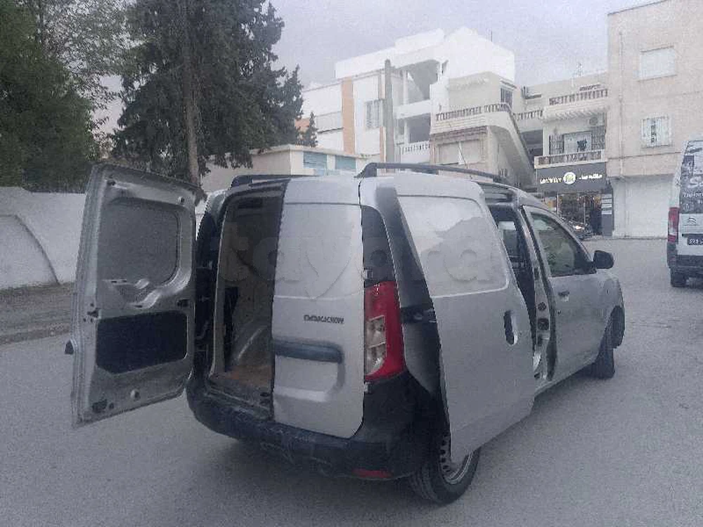 Carte voiture Dacia Dokker