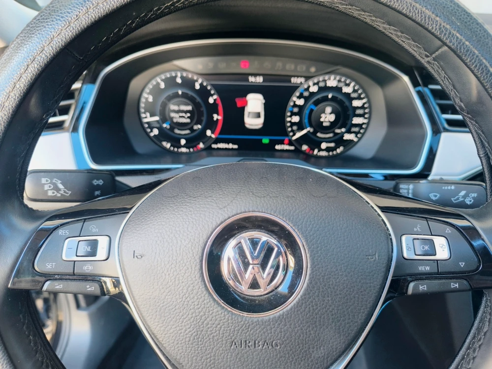 Carte voiture Volkswagen Passat