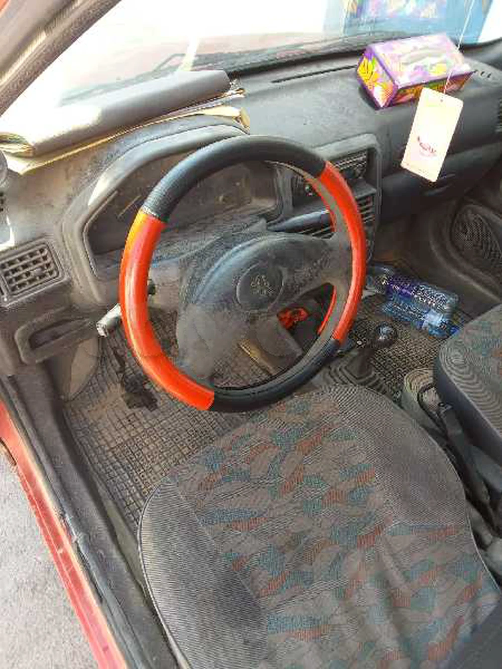 Peugeot 106