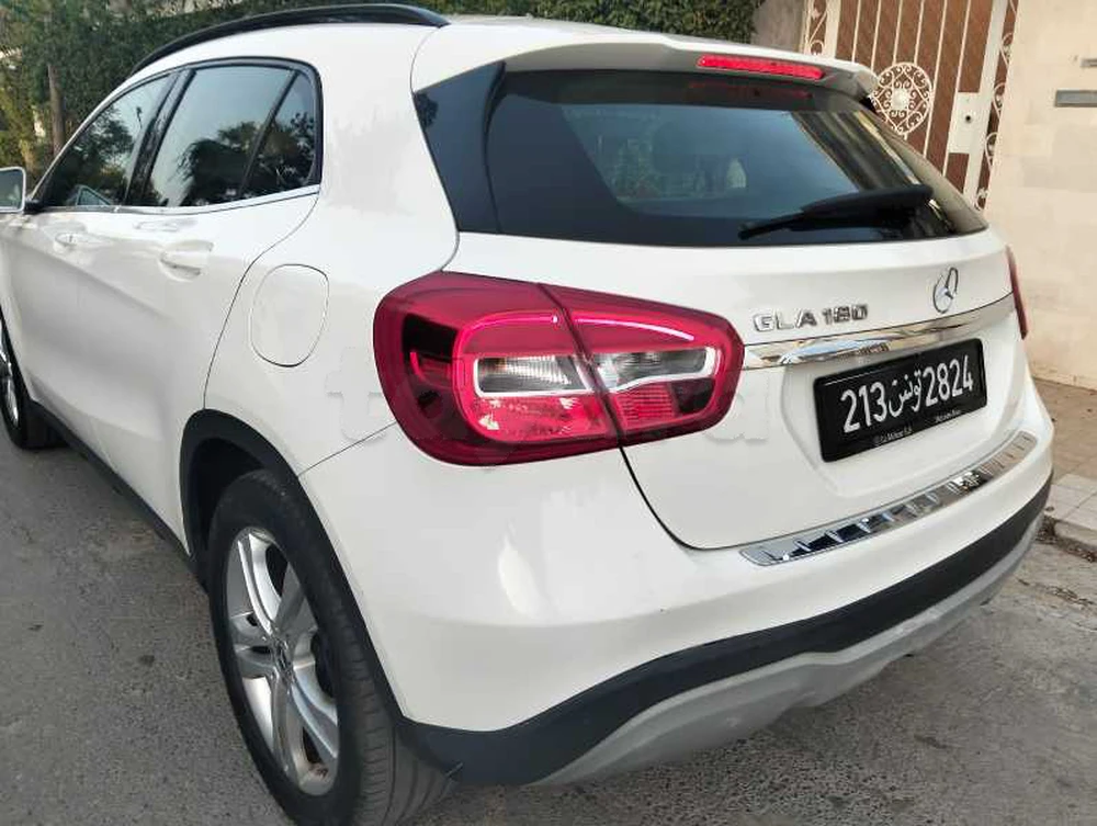 Carte voiture Mercedes-Benz Classe GLA