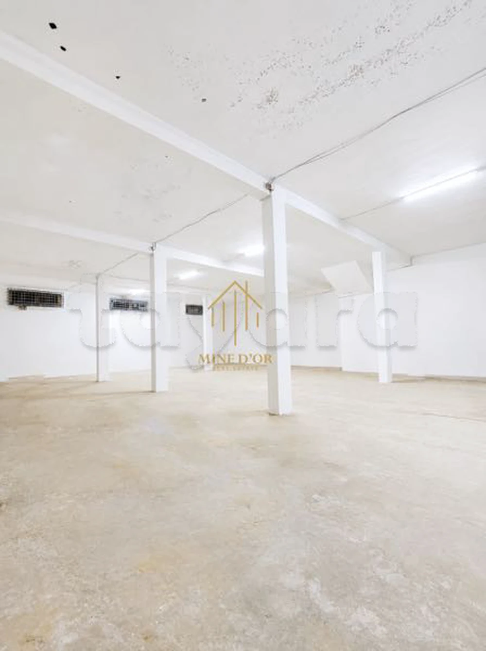 À Louer | Dépôt de 500 m² au RDC – Route de La Soukra, Charguia 2