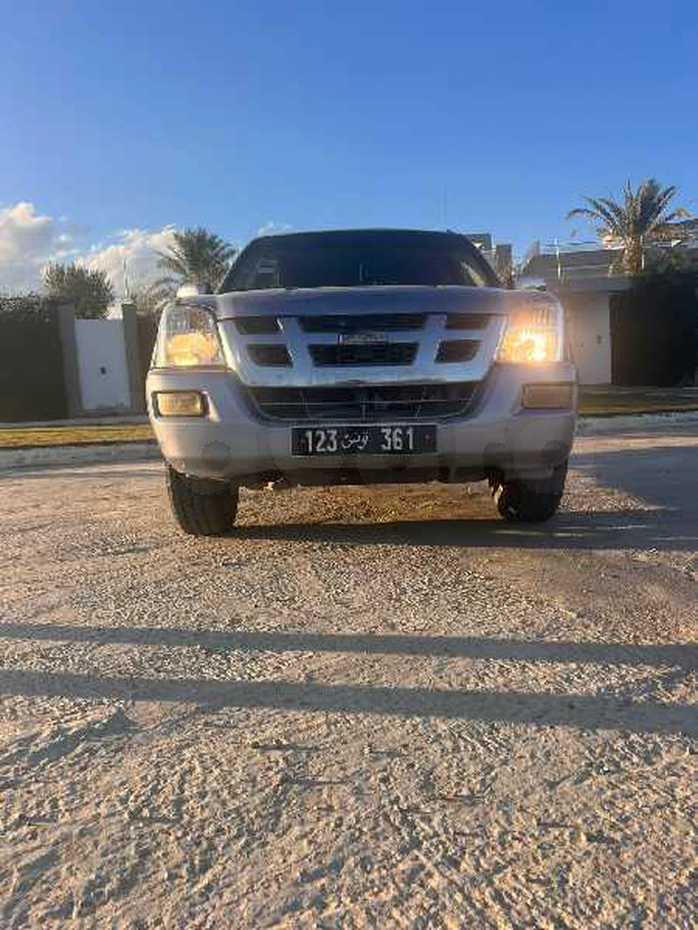 Carte voiture Isuzu D-Max