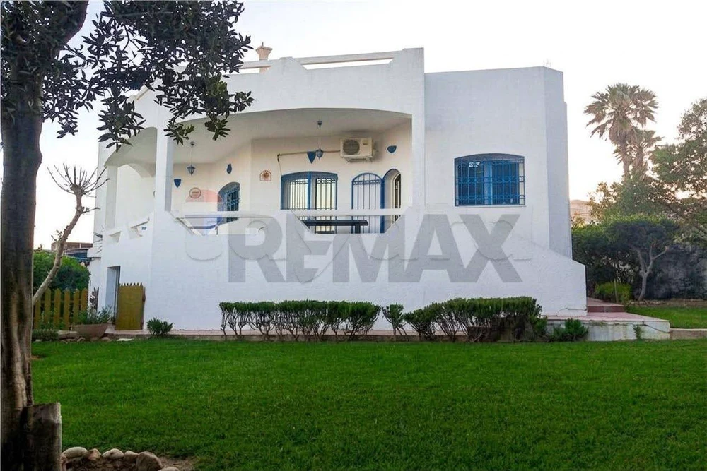 Villa de prestige à vendre à El Haouaria