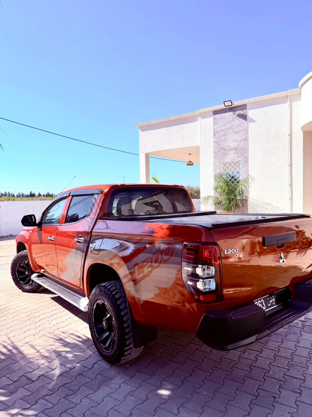 Mitsubishi L200