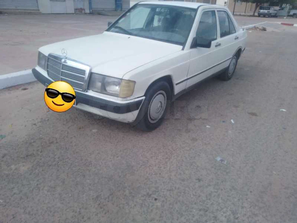 Mercedes-Benz 190