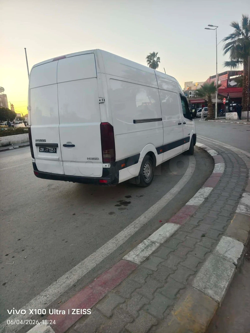 Hyundai H200