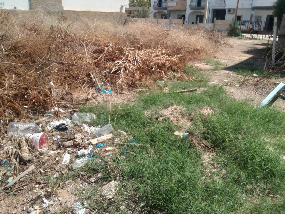 Terrainnon batis citué au centre ville zarzis