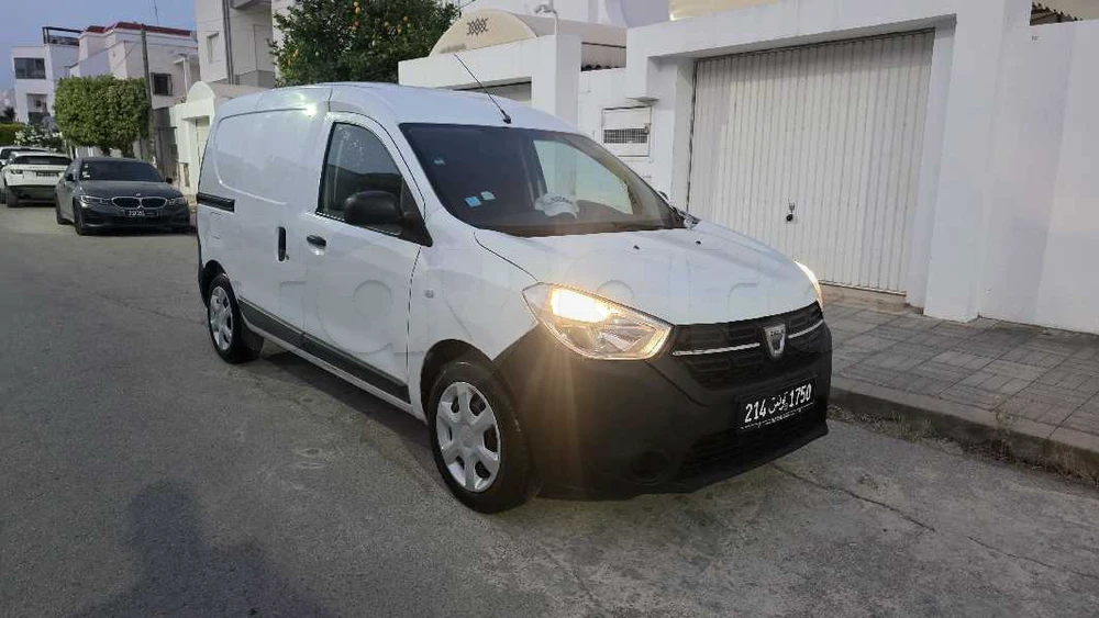 Carte voiture Dacia Dokker