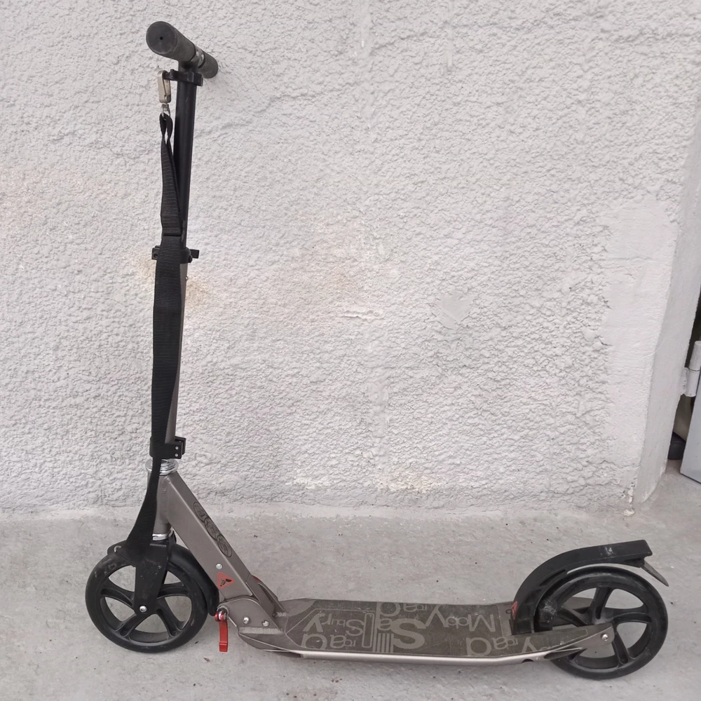 trottinette oxelo 100 kg en tre bon eta