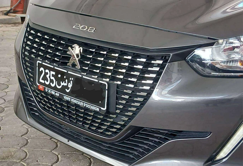 Peugeot 208