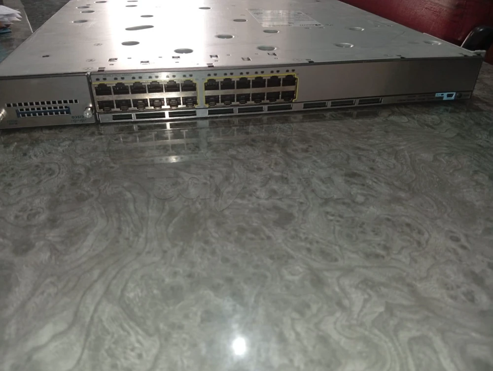Switch Professionnel Cisco Catalyst 3750-X Series / 24 Ports RJ45 Gigabit / Emplacement Module Réseau Uplink / StackWise & Cisco StackPower