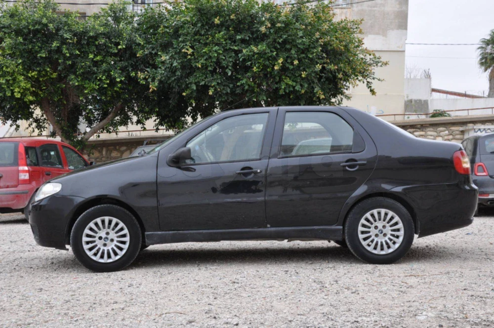 Carte voiture Fiat Siena