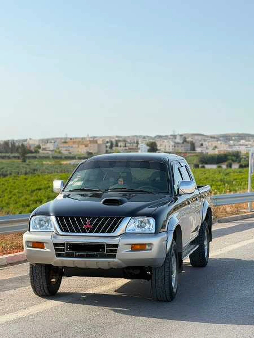 Mitsubishi L200