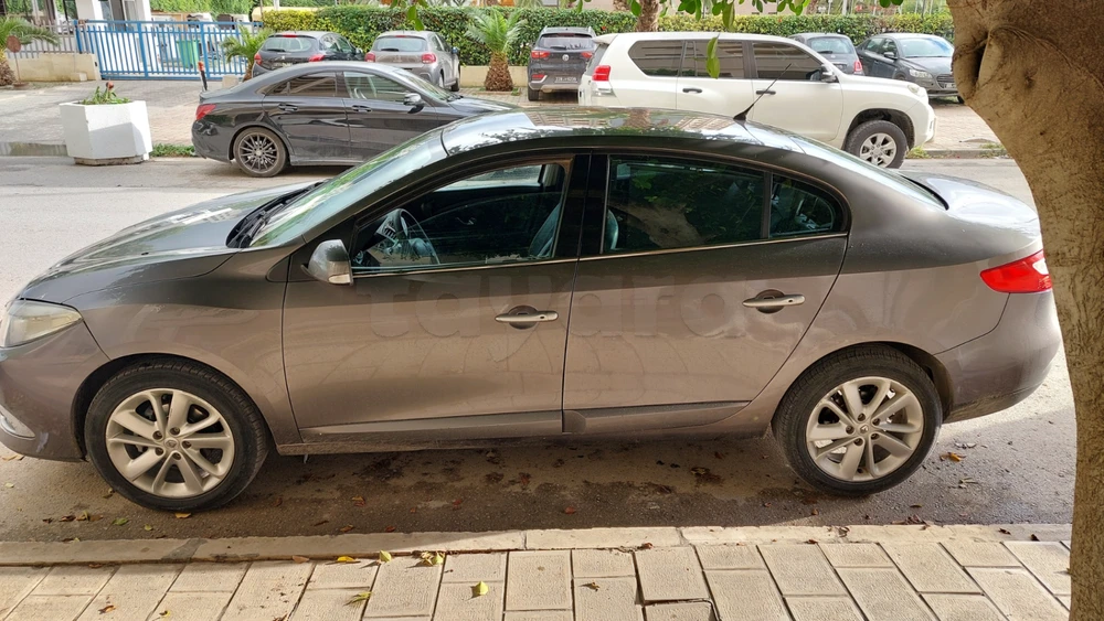 Carte voiture Renault Fluence