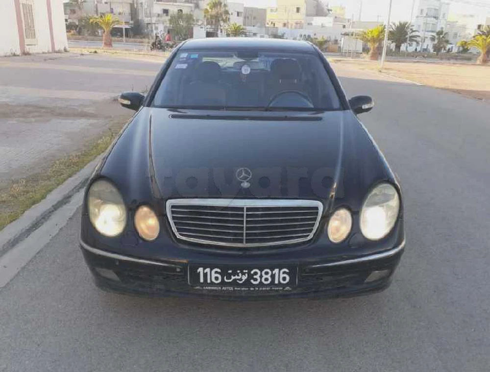 Carte voiture Mercedes-Benz 210