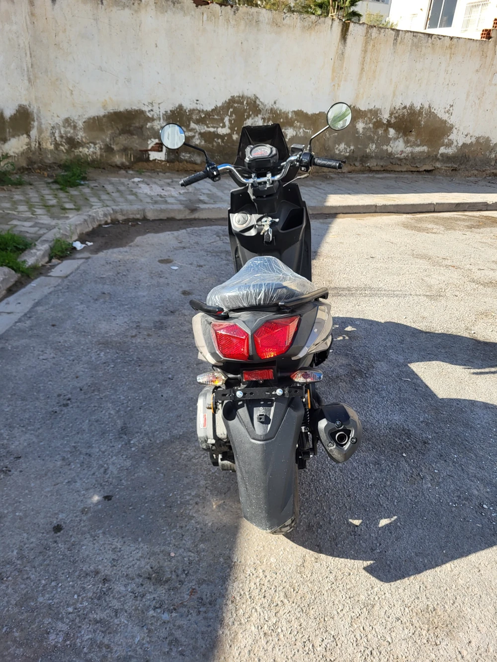 T.Max 125