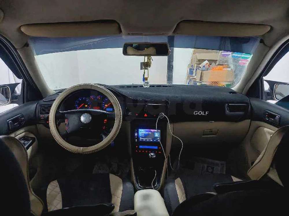 Volkswagen Golf 4