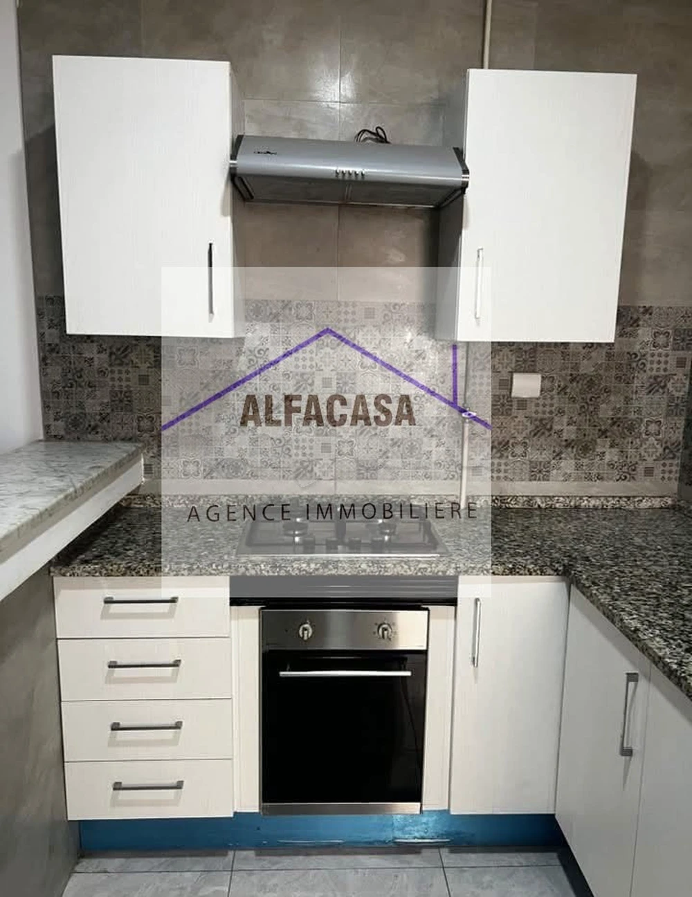 A LOUER UN APPARTMENT S+1 MEUBLE A CITE WAHAT LAOUINA