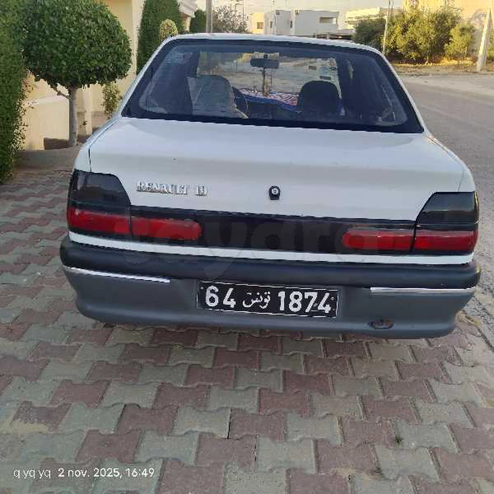 Renault 19