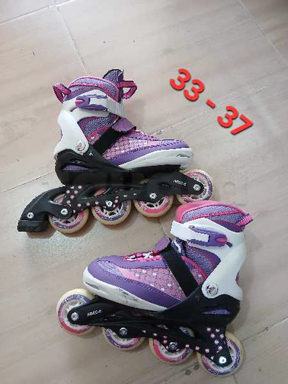 des patins à roulettes importé professionnel