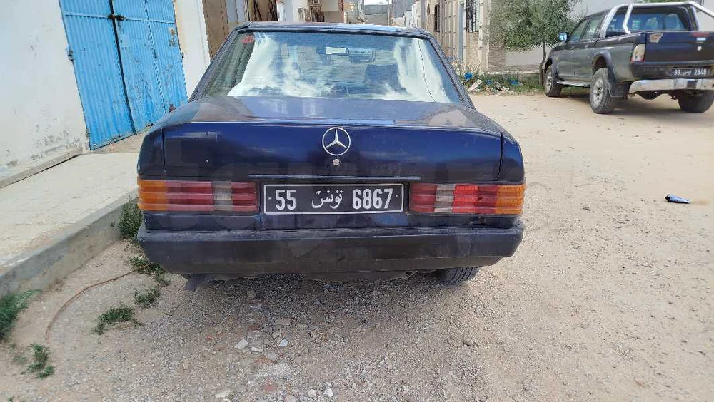 Mercedes-Benz 190