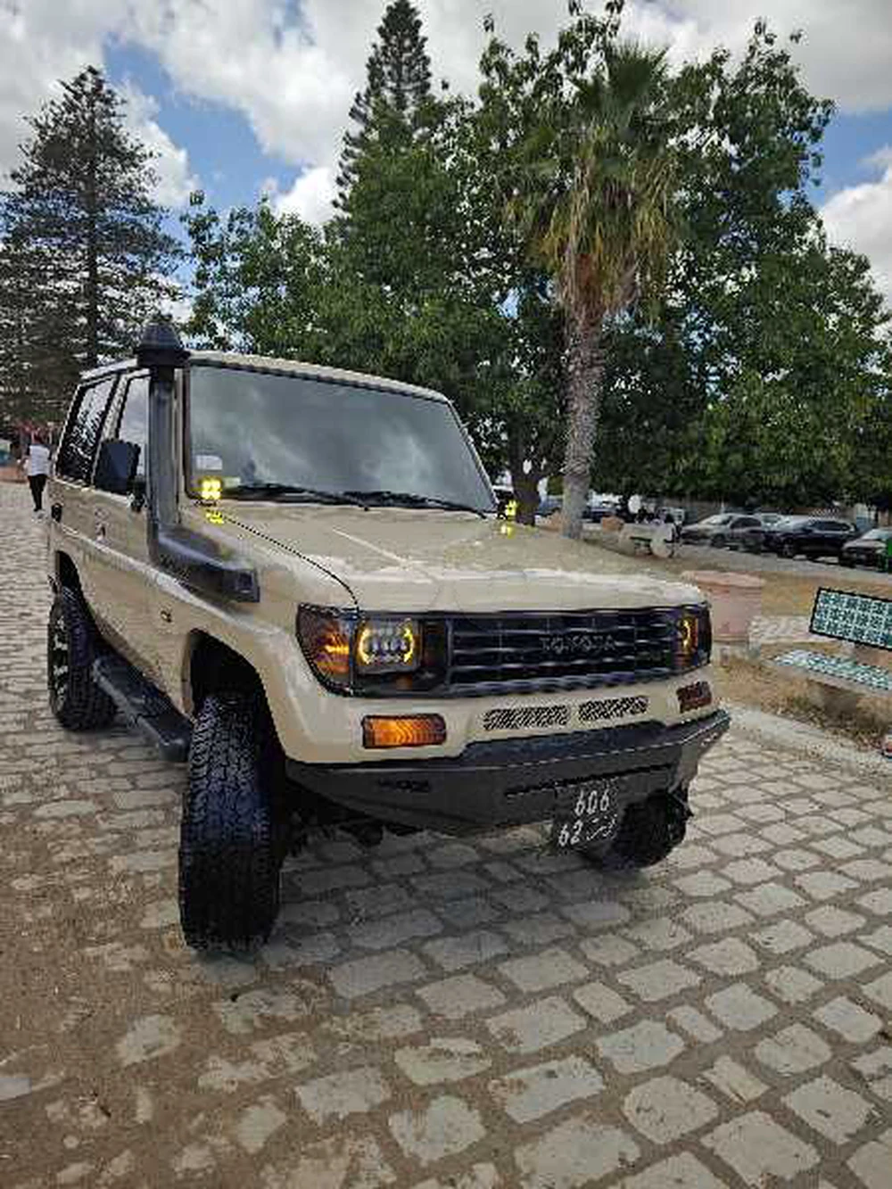 Carte voiture Toyota Land Cruiser