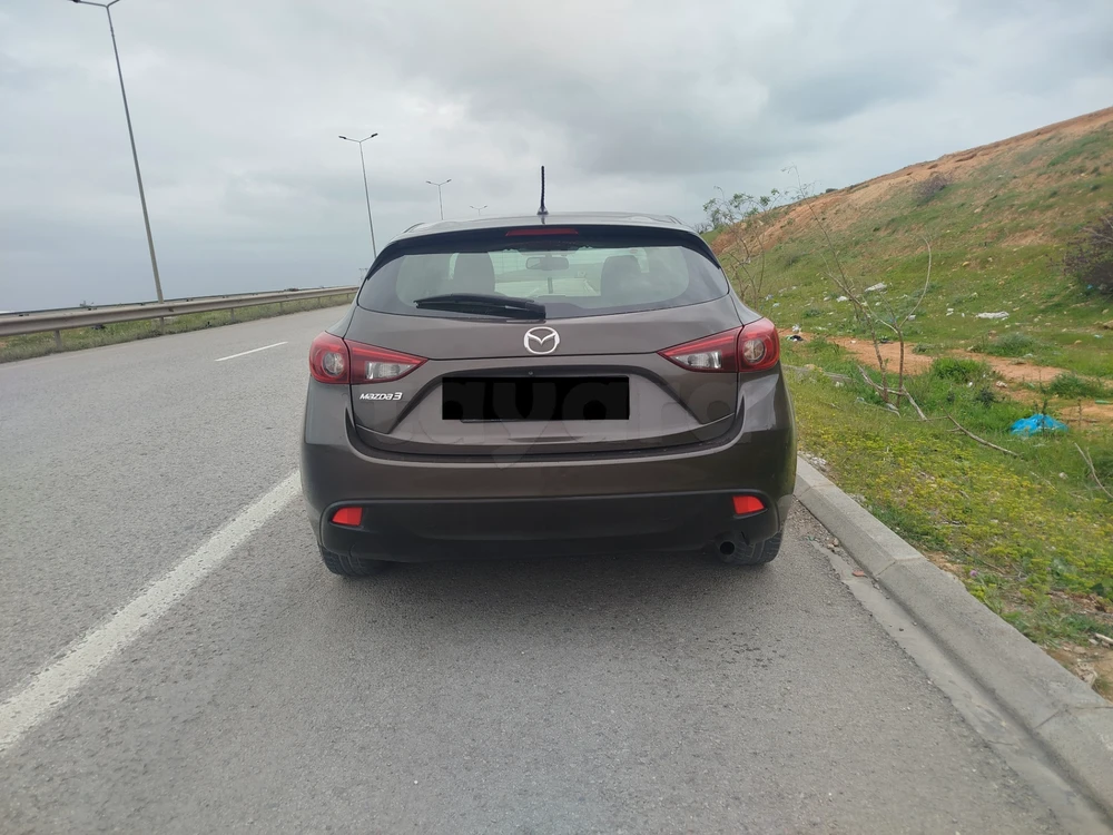 Carte voiture Mazda 3