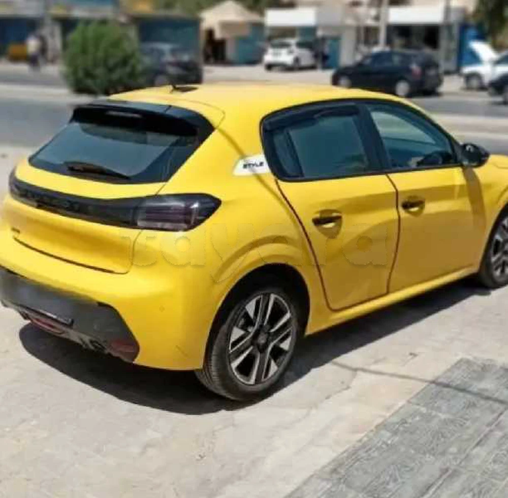 Peugeot 208