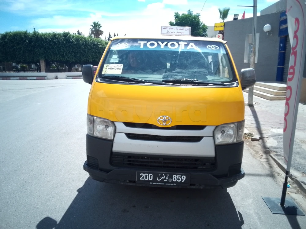 Carte voiture Toyota Hiace