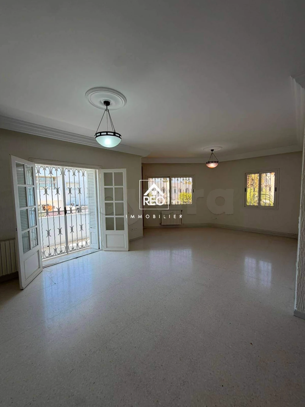 À LOUER : UN ÉTAGE DE VILLA S+3 AVEC ENTRÉE INDÉPENDANTE À LA MARSA